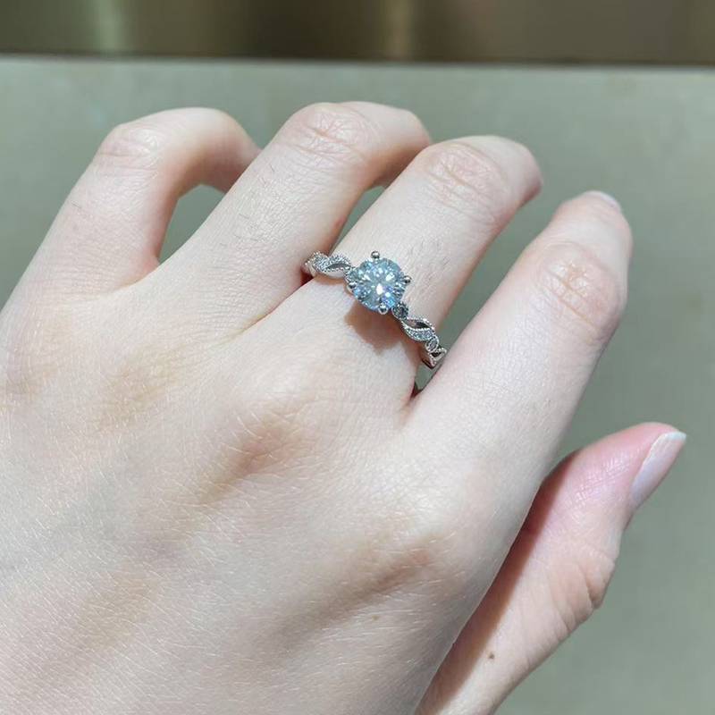 单头Women's RingS925银镀白金定制选款主石Moissanite1.0ct/副石高碳钻